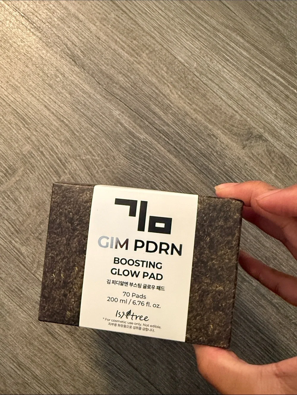 Isntree GIM PDRN Boosting Glow Pad in Brown